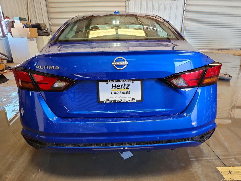 2025 Nissan Altima 2.5 sv