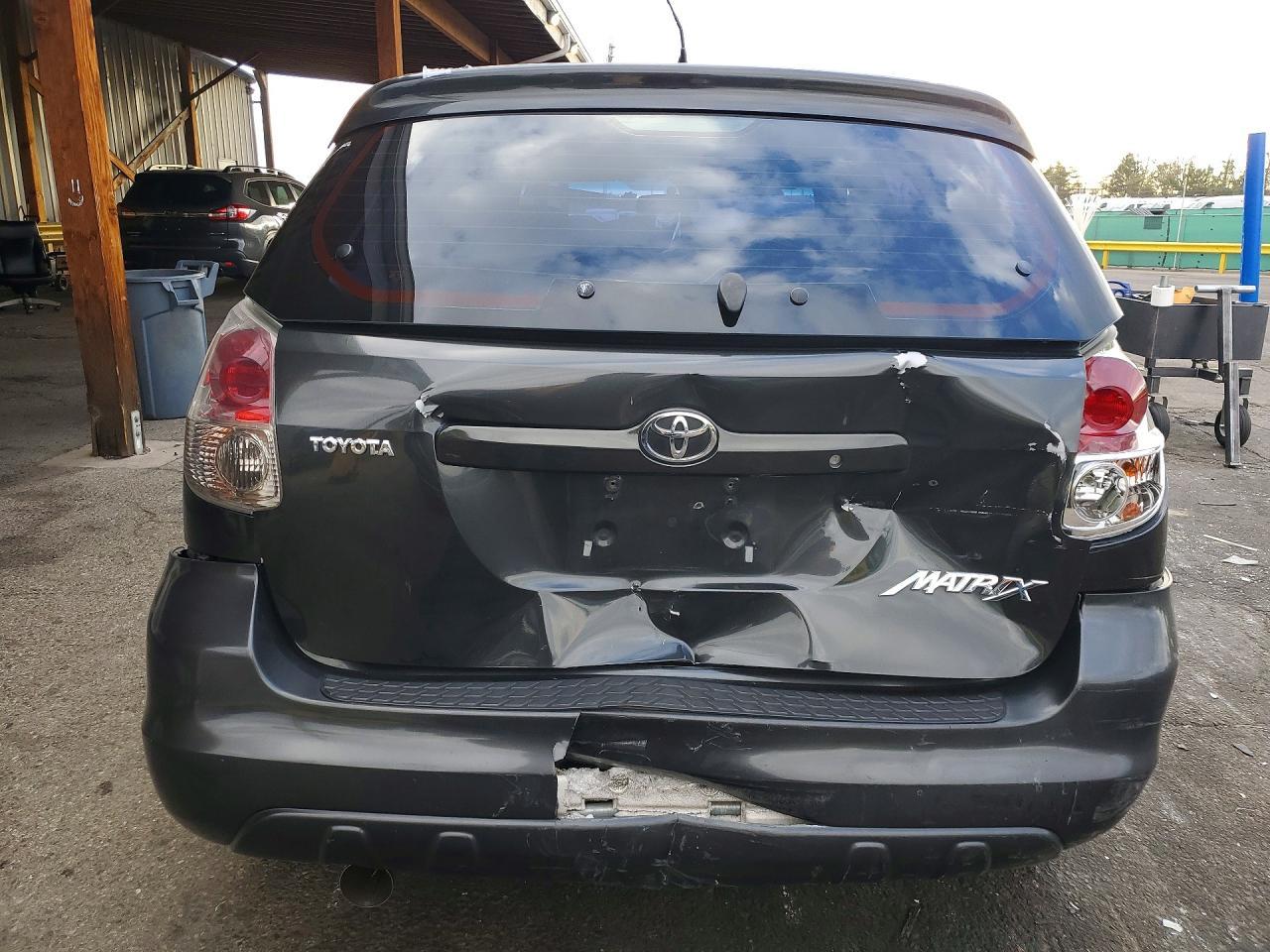 2005 Toyota Matrix Base