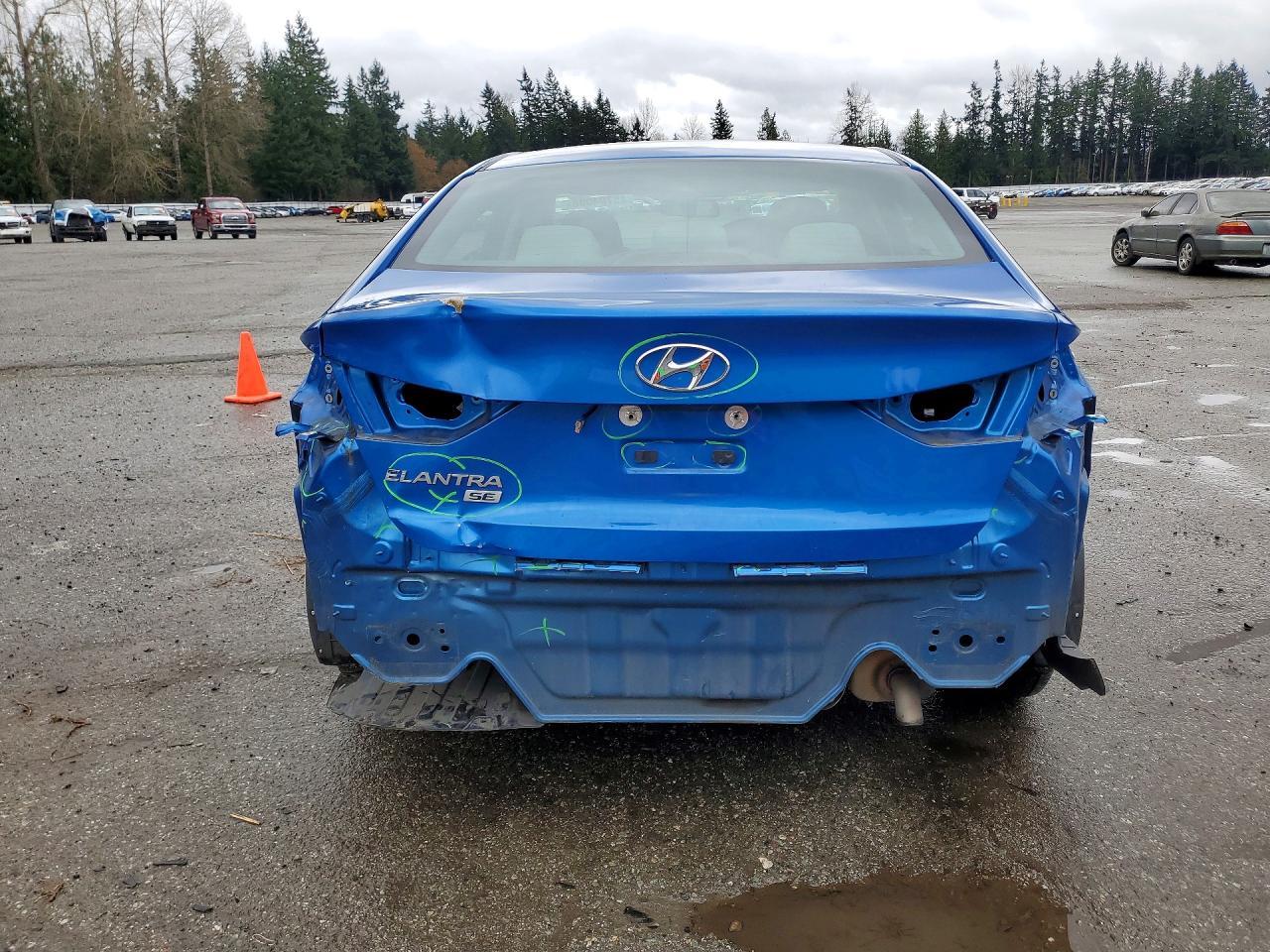 2018 Hyundai Elantra se