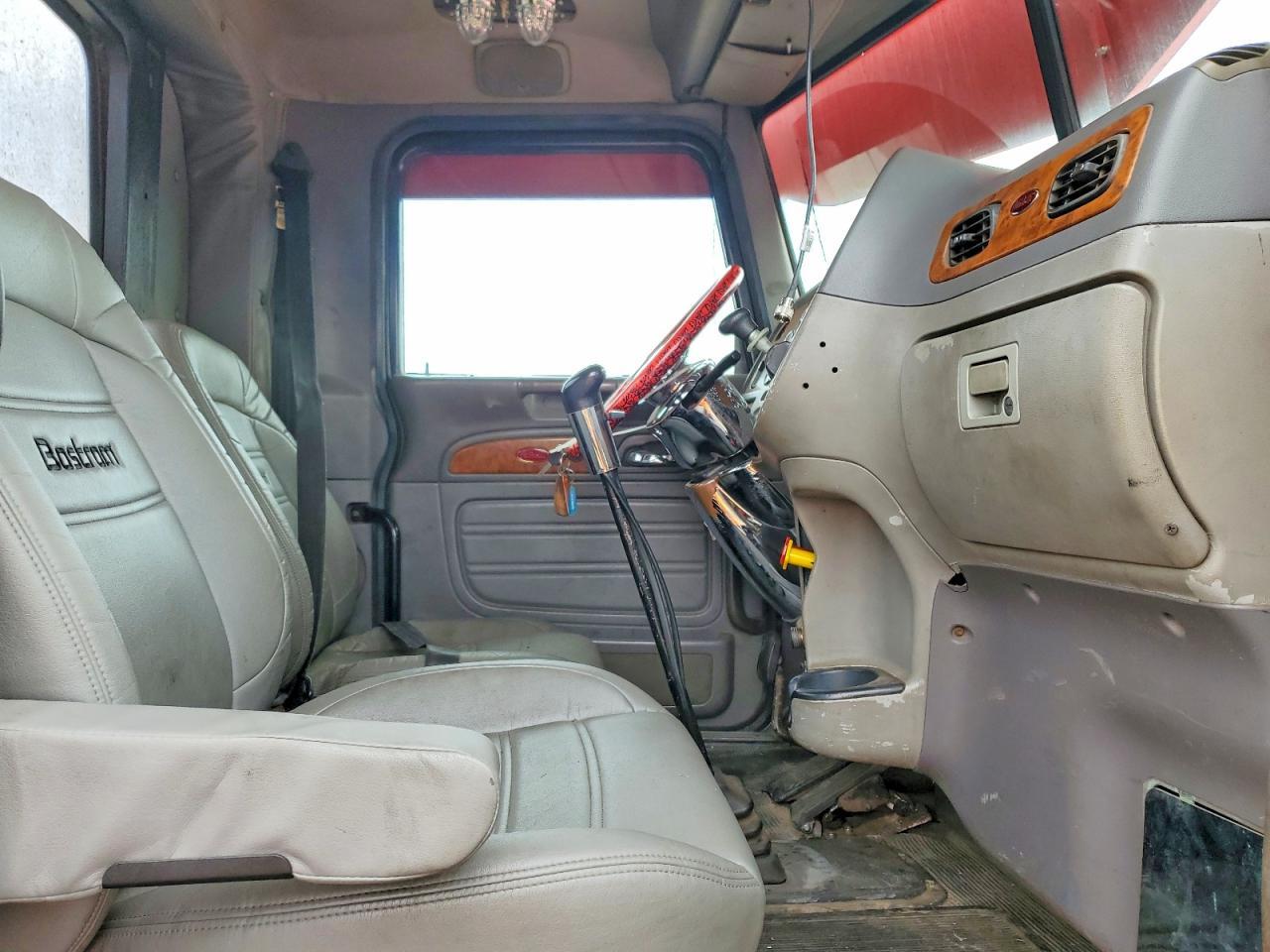 2006 Peterbilt 379 Semi Truck