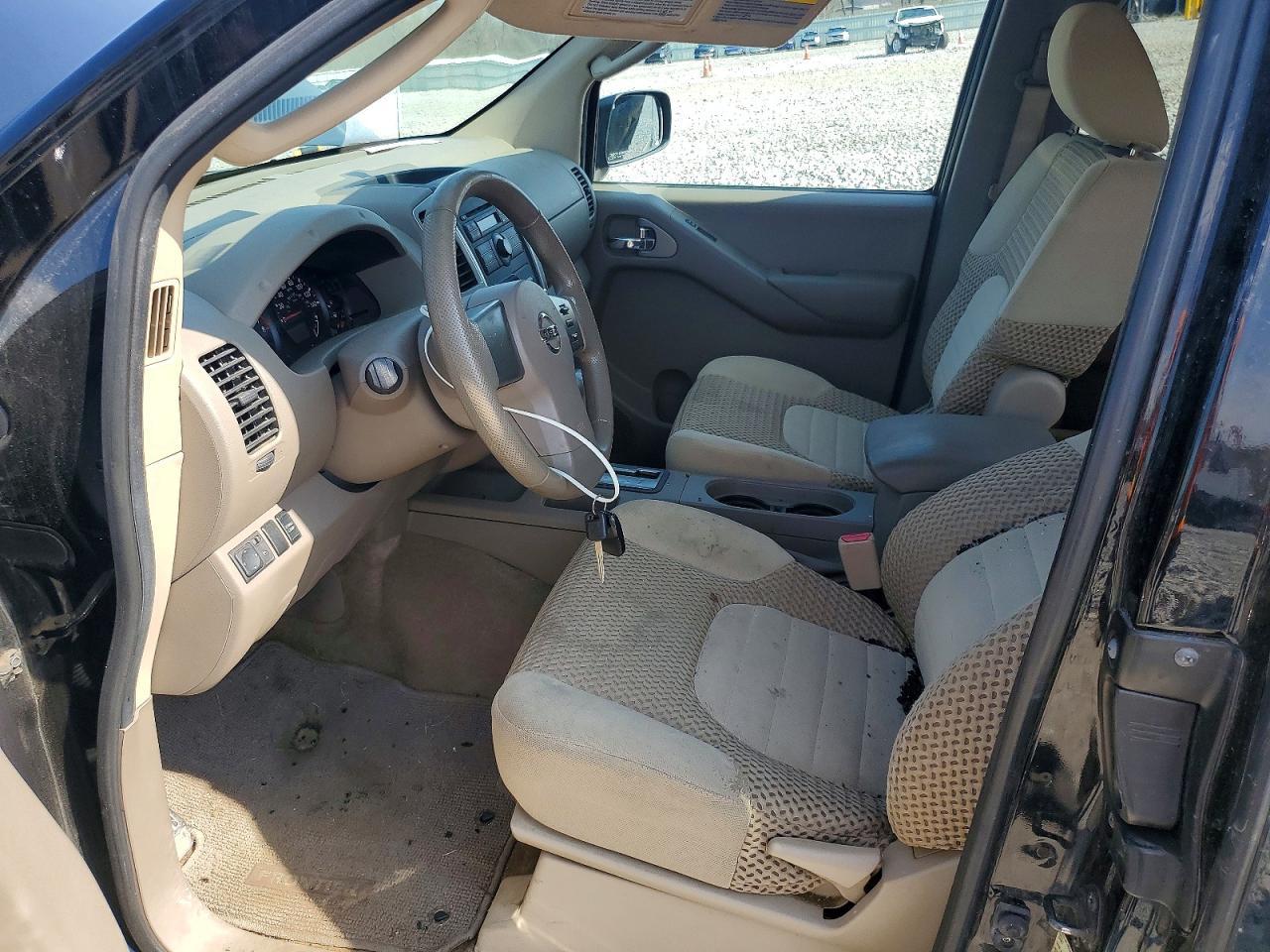 2011 Nissan Frontier SV V6
