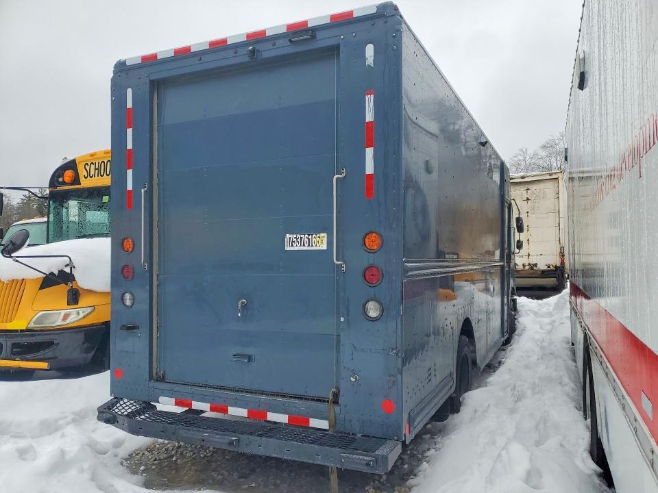 2021 Freightliner MT45G Delivery Truck