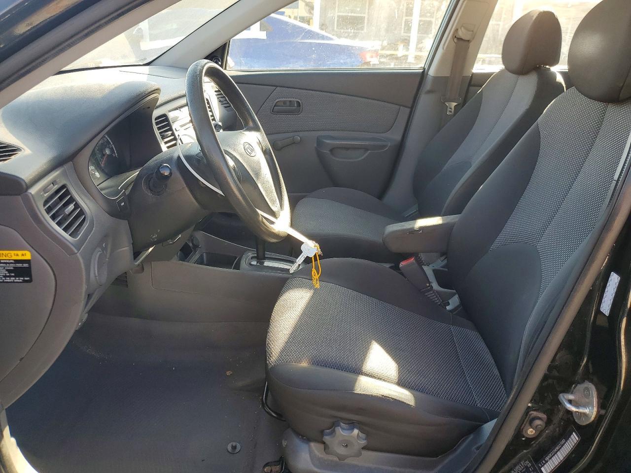 2009 KIA Rio Base