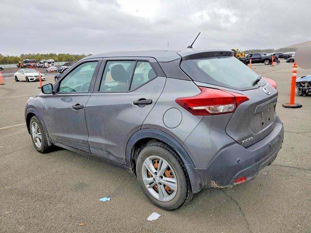 2020 Nissan Kicks s