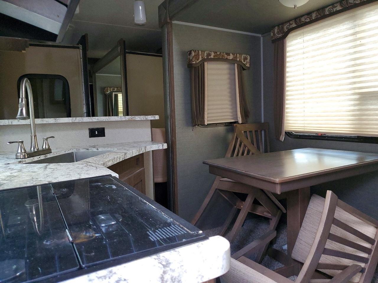 2018 Keystone Hideout Camper