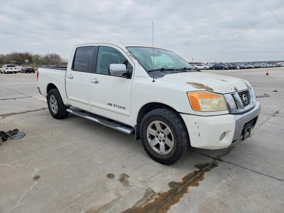 2012 Nissan Titan SV