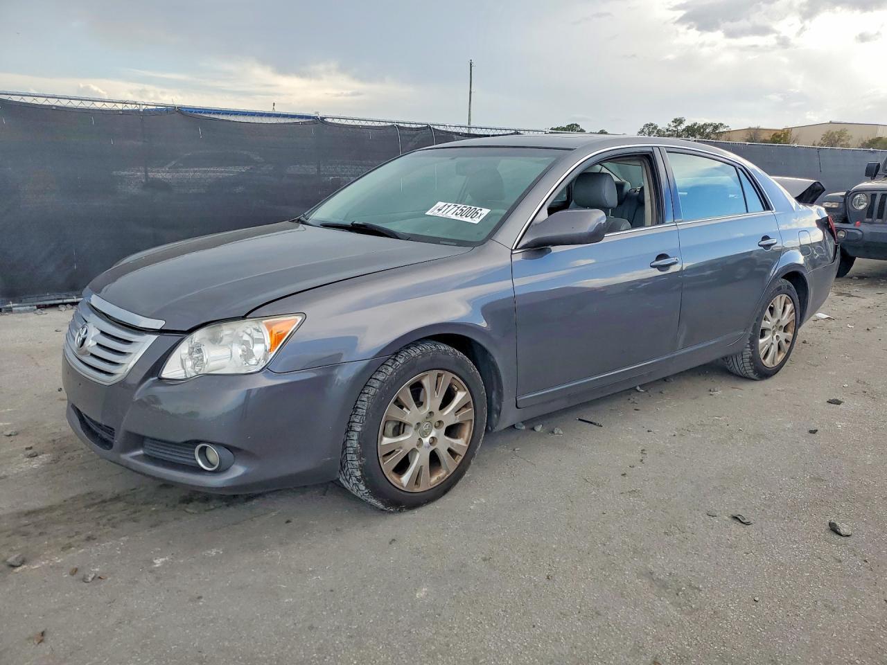 2008 Toyota Avalon xls