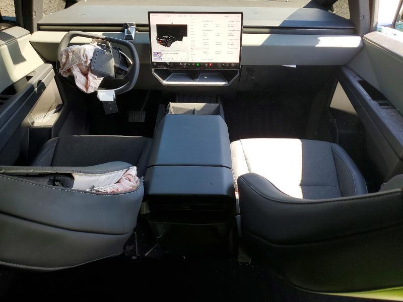 2025 Tesla Cybertruck