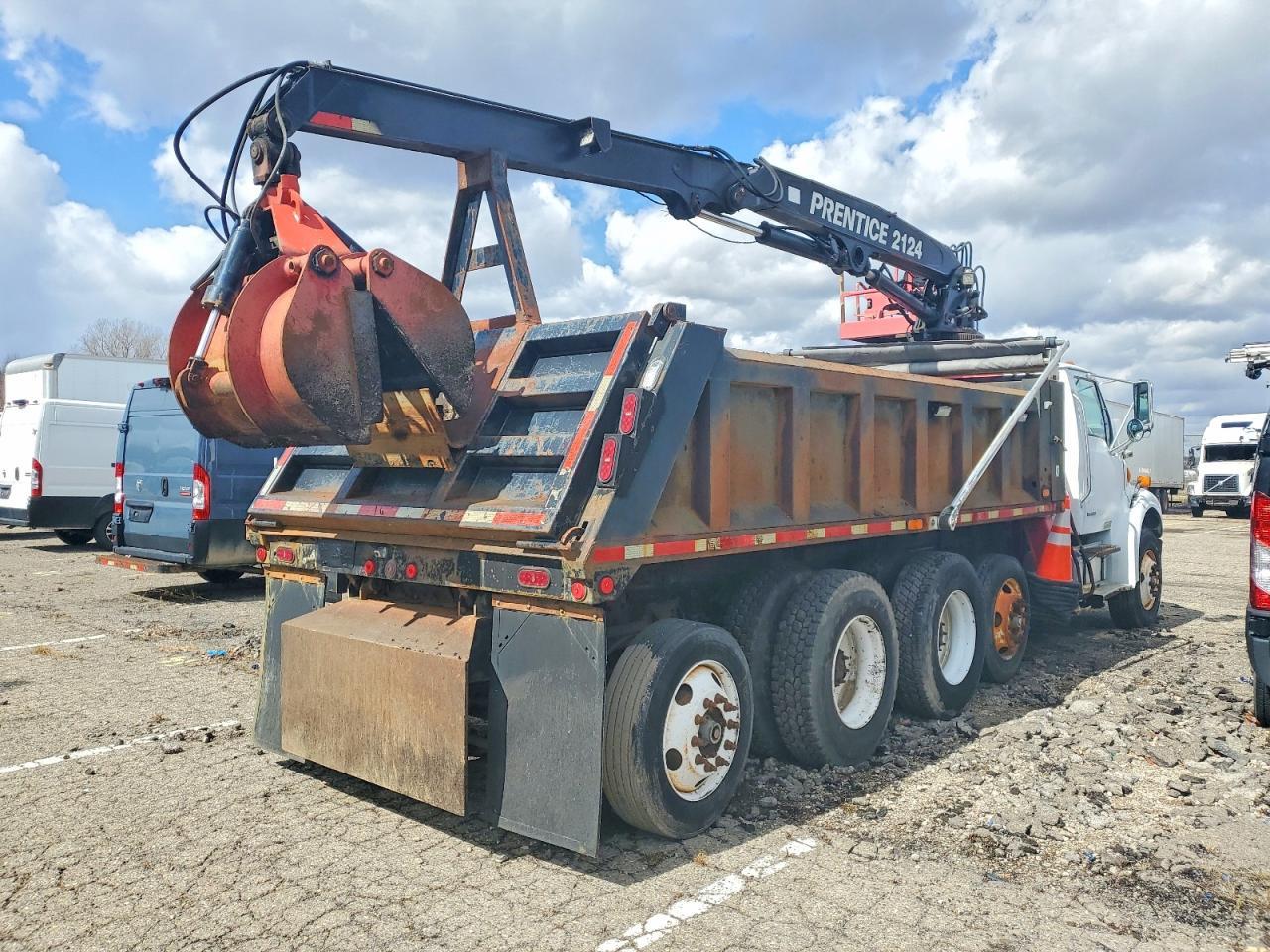 2009 Sterling 2009 Sterling Acterra Grapple Truck