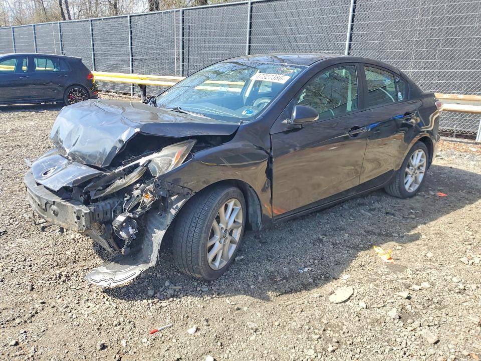 2013 Mazda 3 S