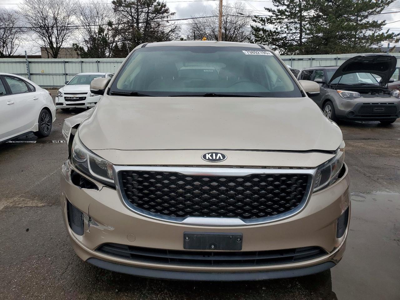 2016 KIA Sedona lx