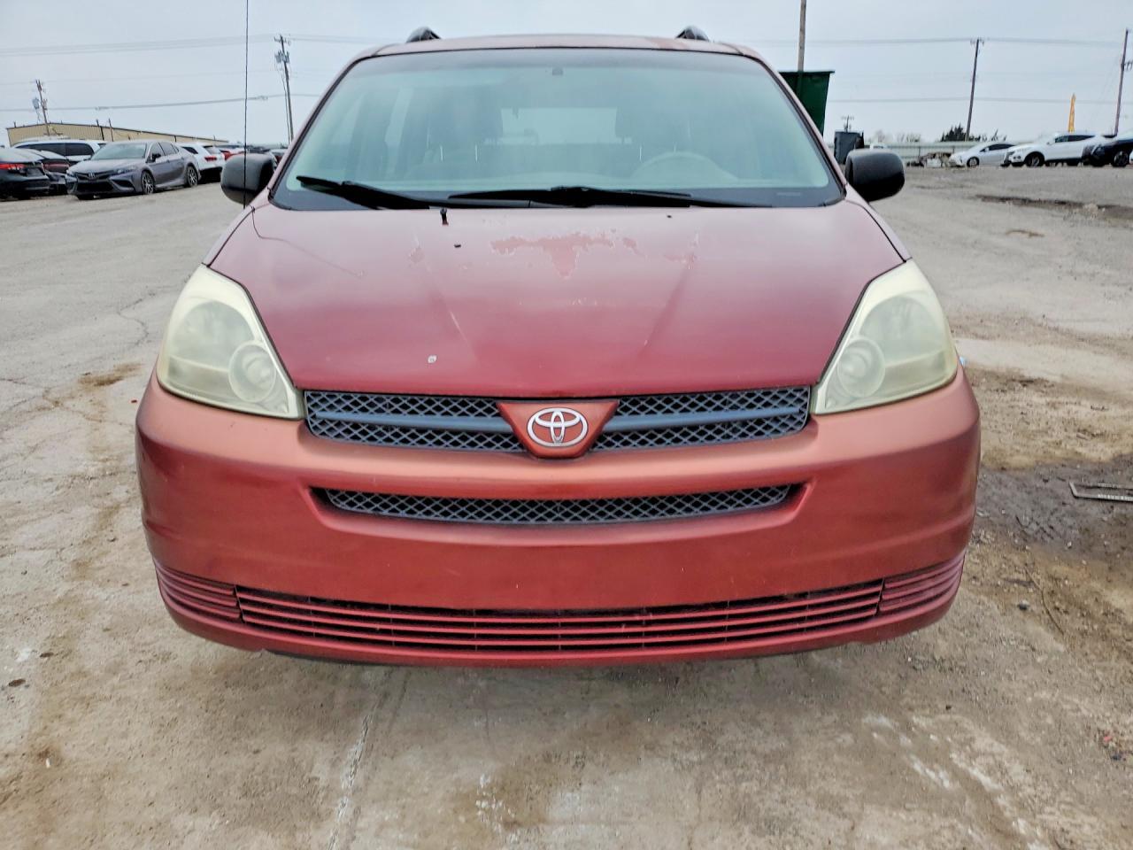 2005 Toyota Sienna ce 7 Passenger