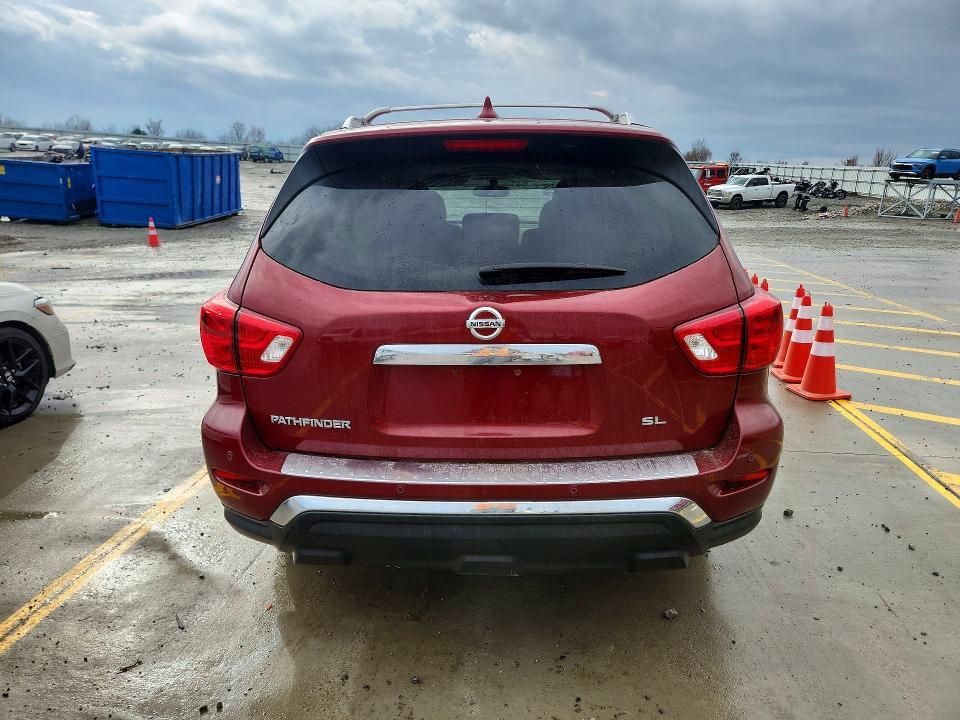 2019 Nissan Pathfinder sl
