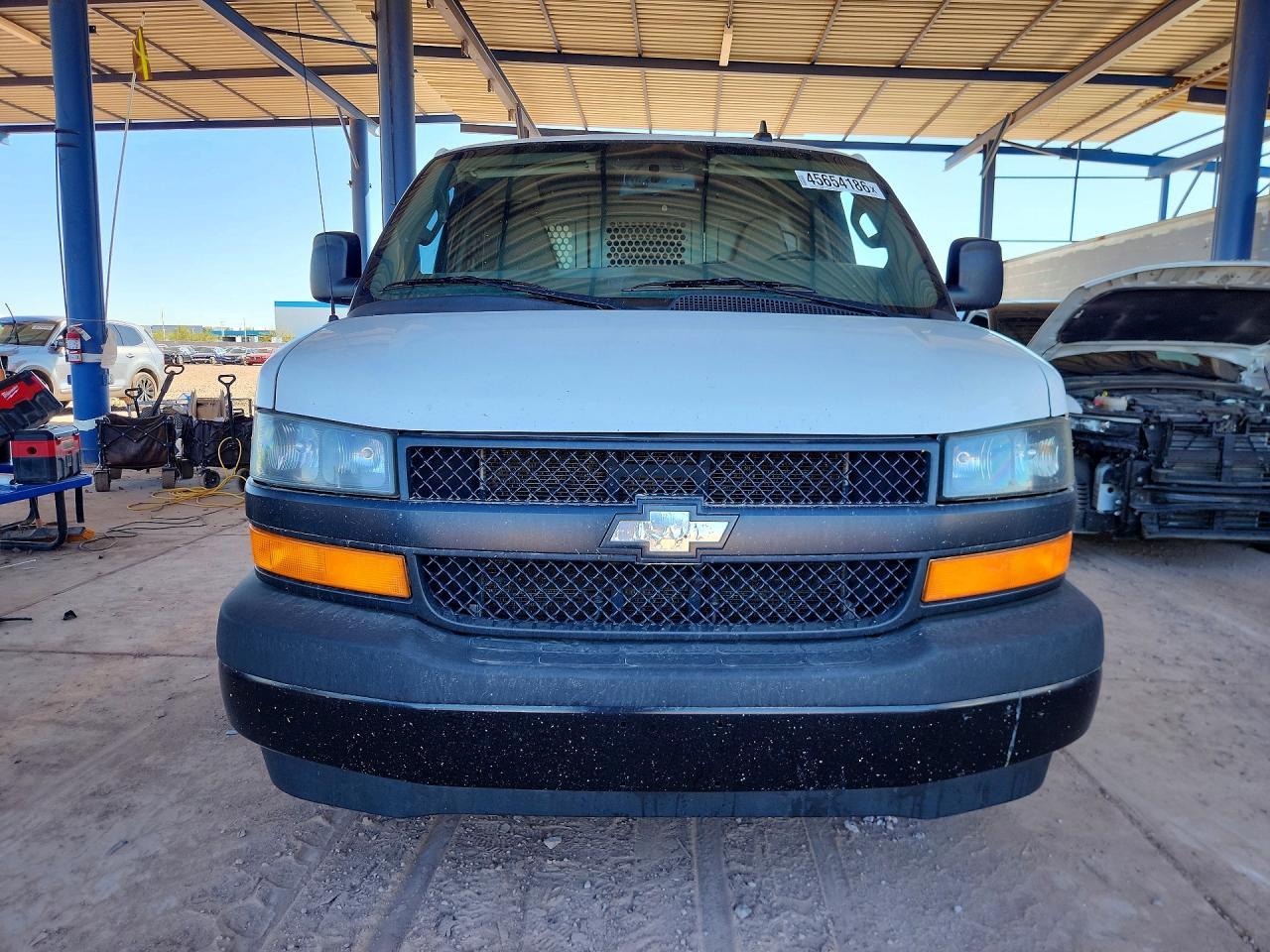 2018 Chev Express G3500