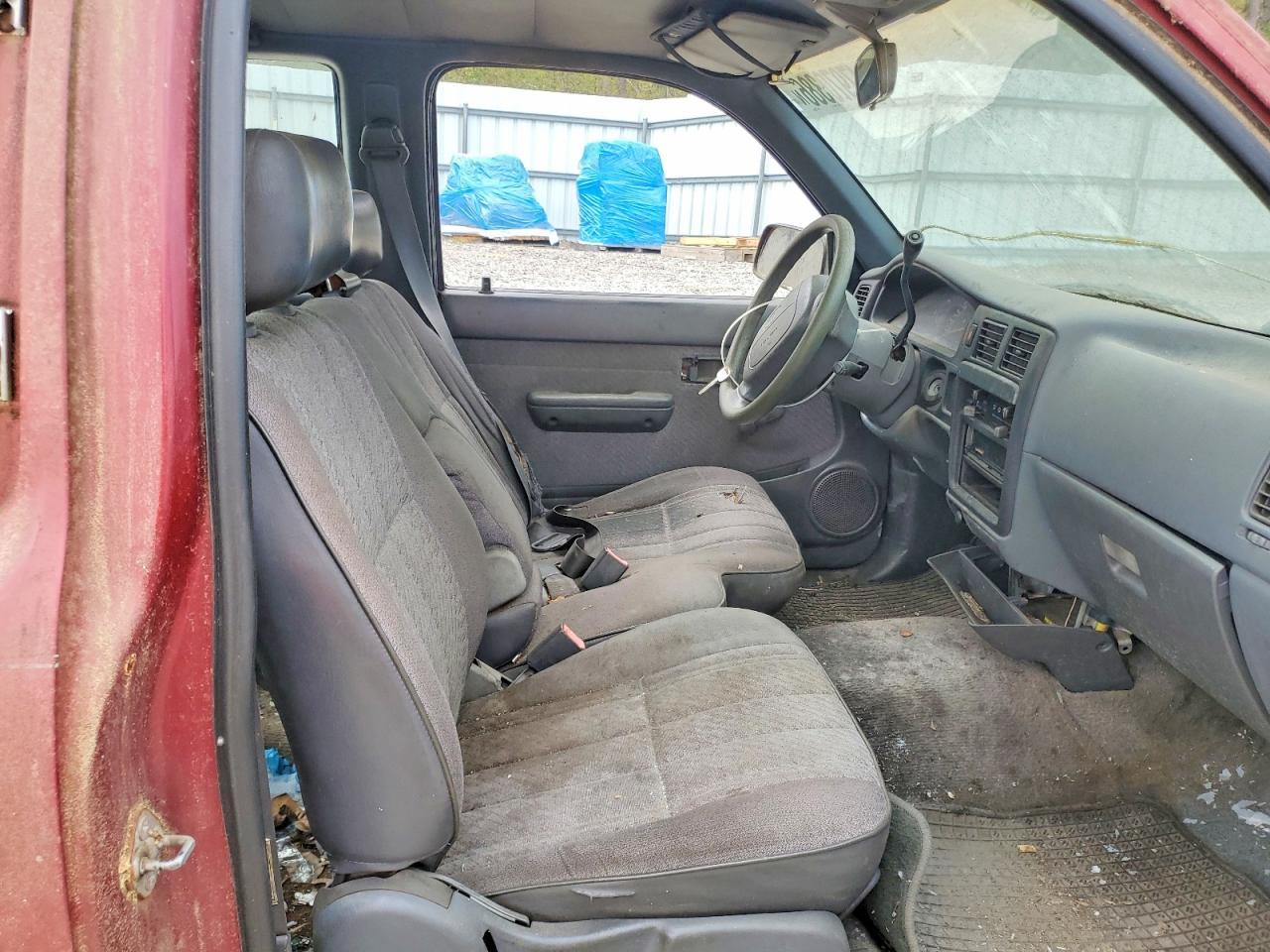 1995 Toyota Tacoma Base