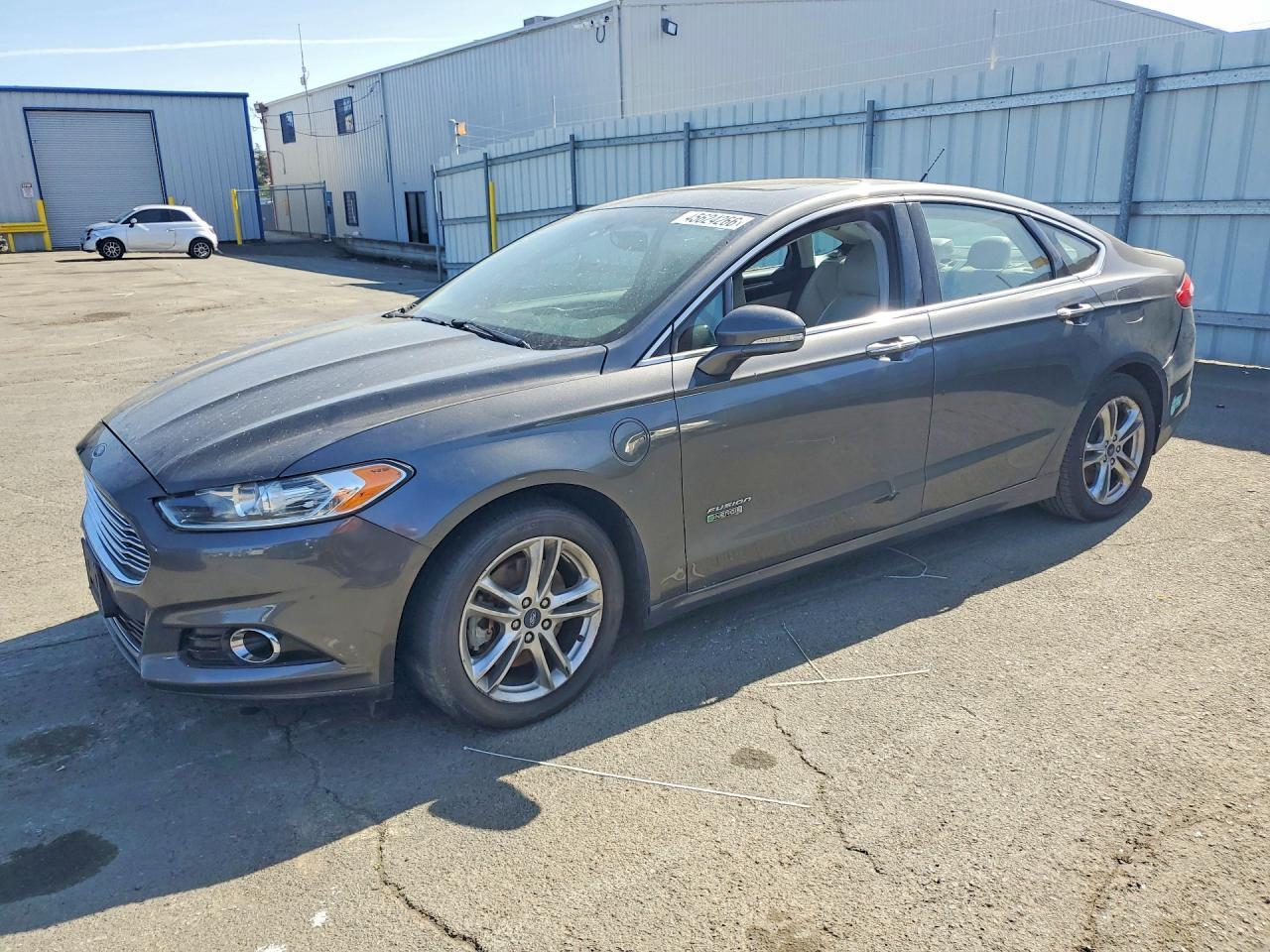 2015 Ford Fusion Titanium Phev