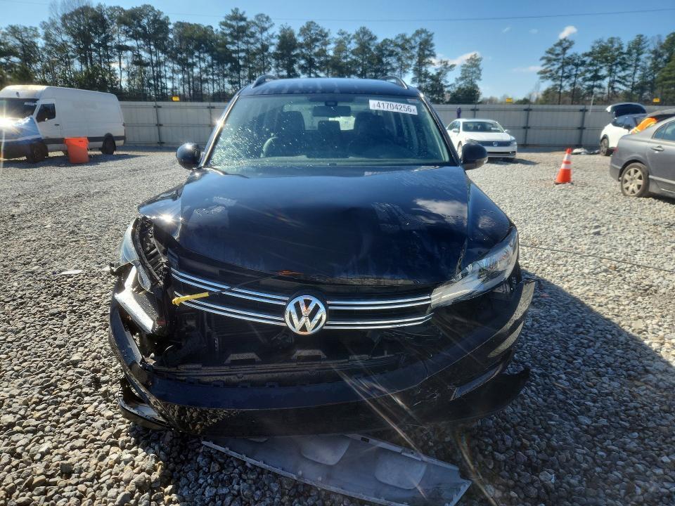 2017 Volkswagen Tiguan s