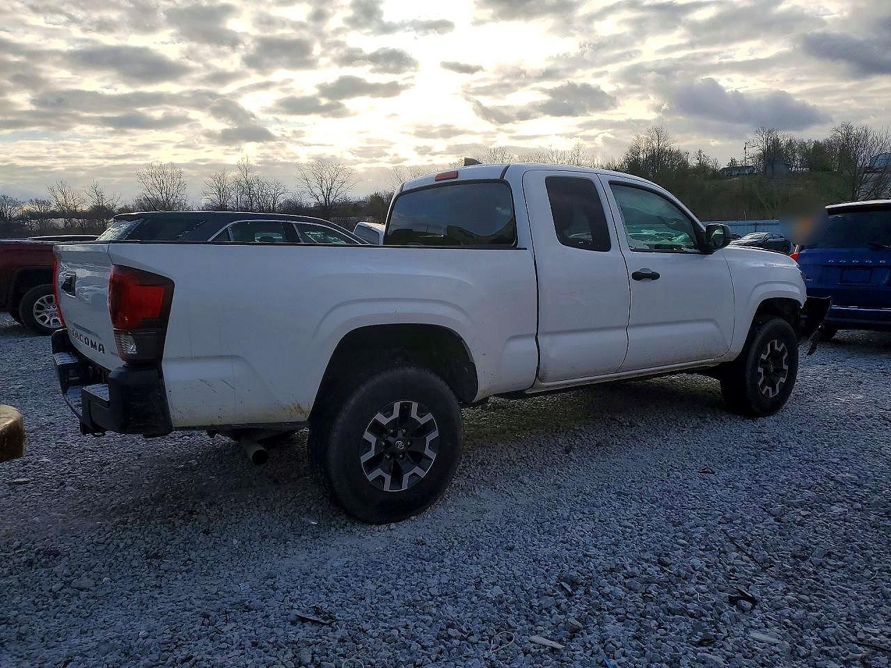 2022 Toyota Tacoma SR