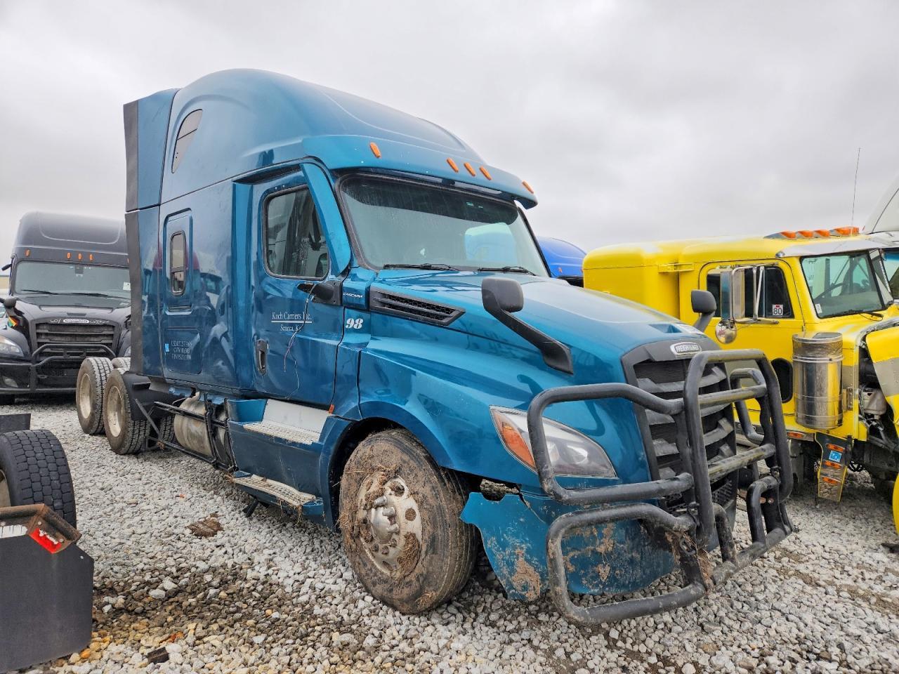 2023 Freightliner Cascadia 126 Semi Truck