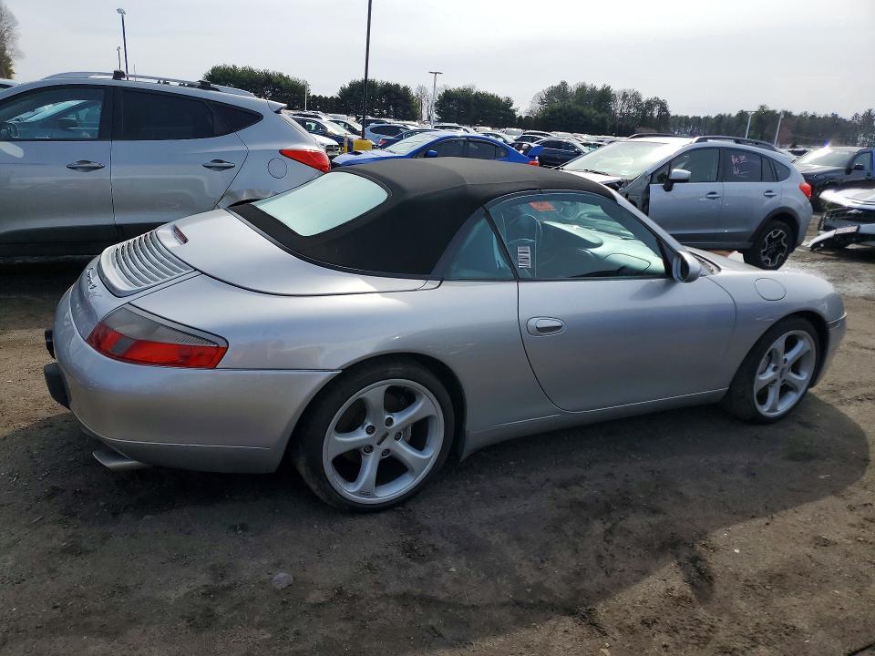 2000 Porsche 911 Carrera 2