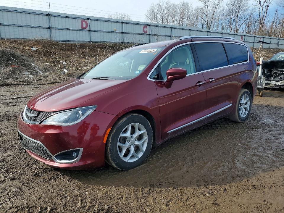 2017 Chrysler Pacifica Touring l Plus