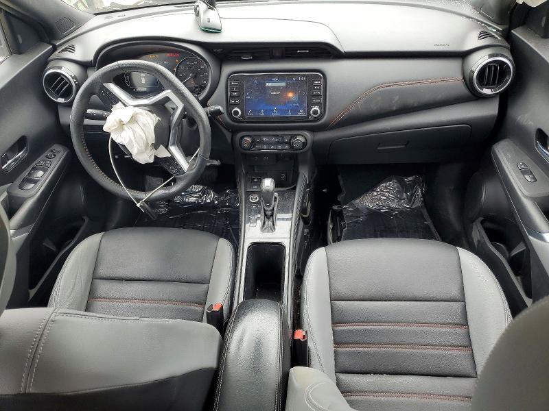 2021 Nissan Kicks sr
