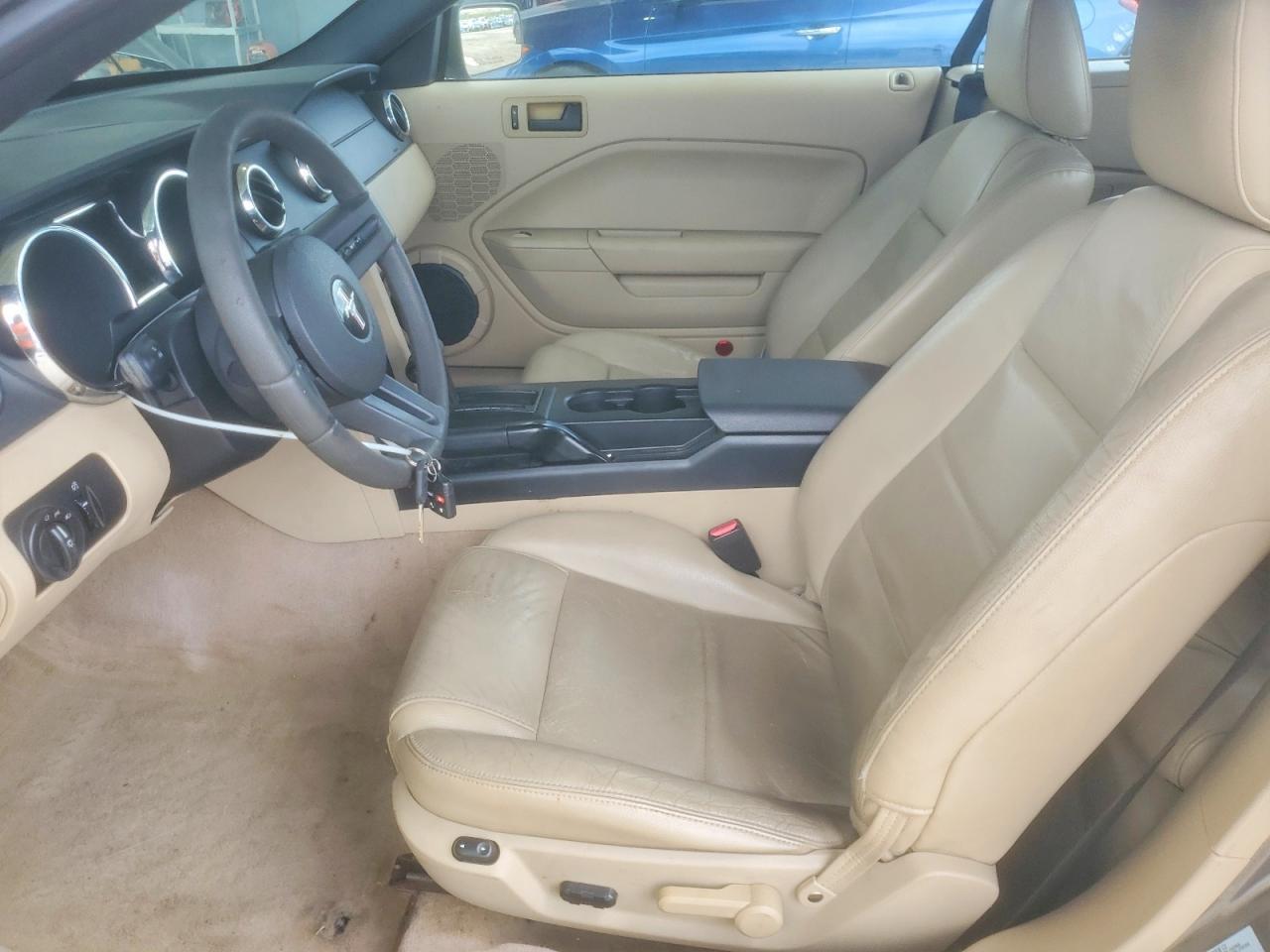 2005 Ford Mustang