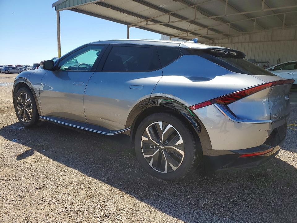 2024 KIA EV6 Wind