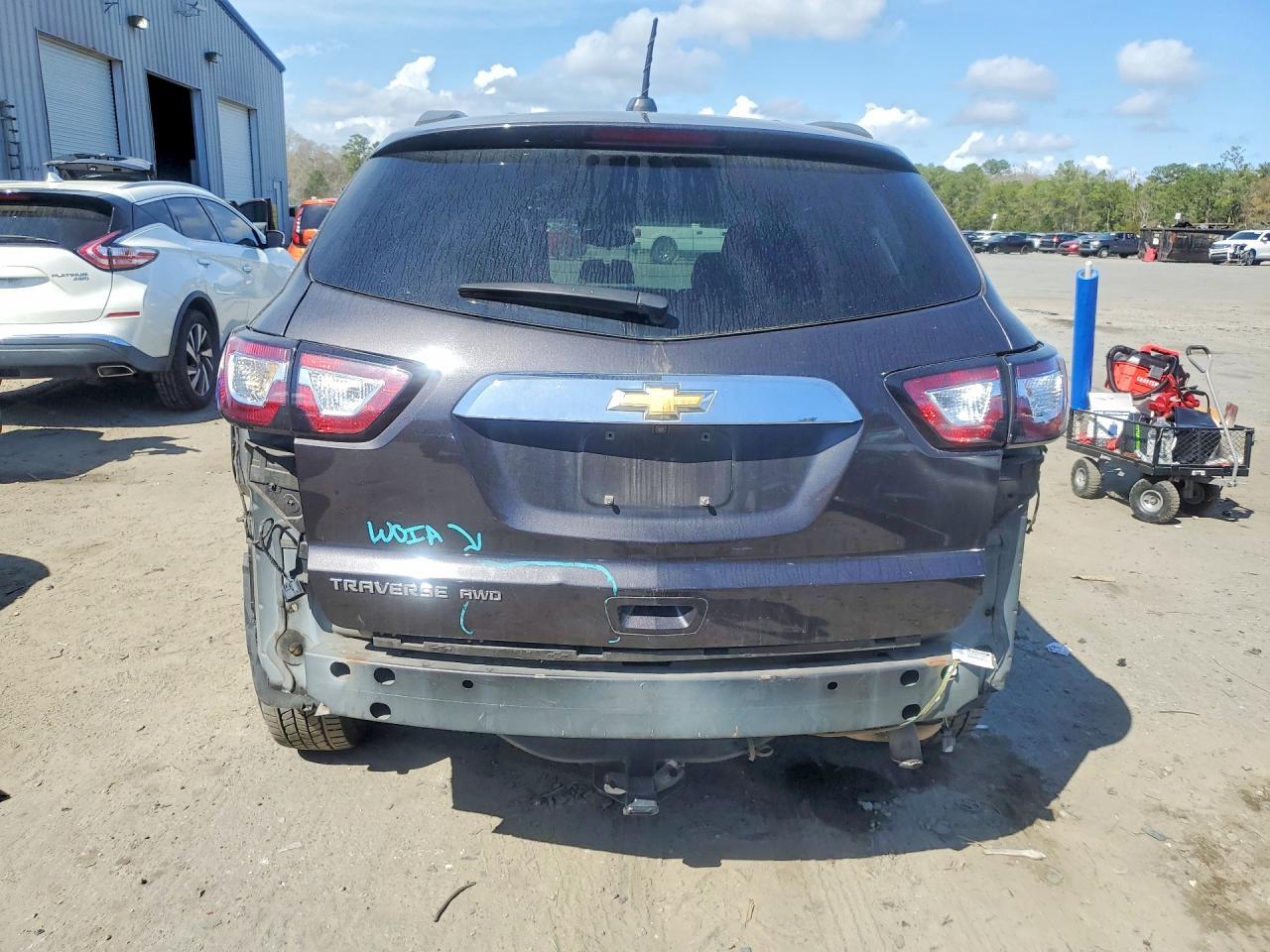 2017 Chevrolet Traverse ls