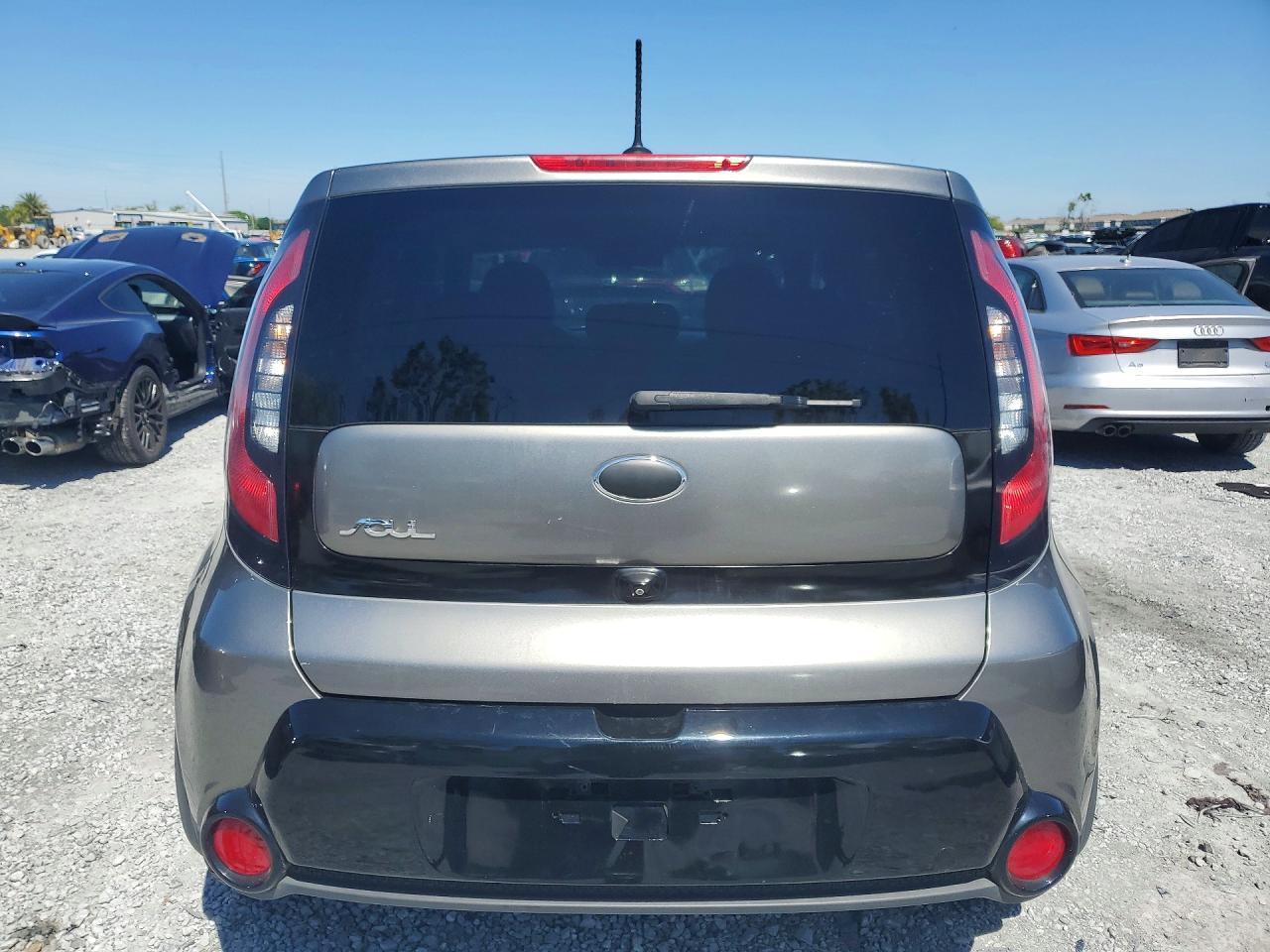 2016 KIA Soul +