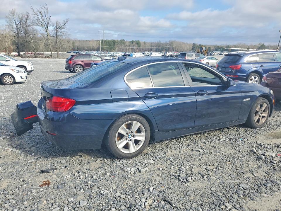 2011 BMW 528 i
