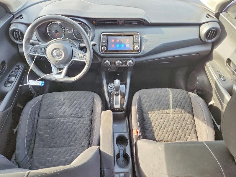 2021 Nissan Kicks s