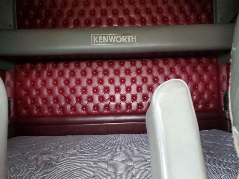 2008 Kenworth Construction T660