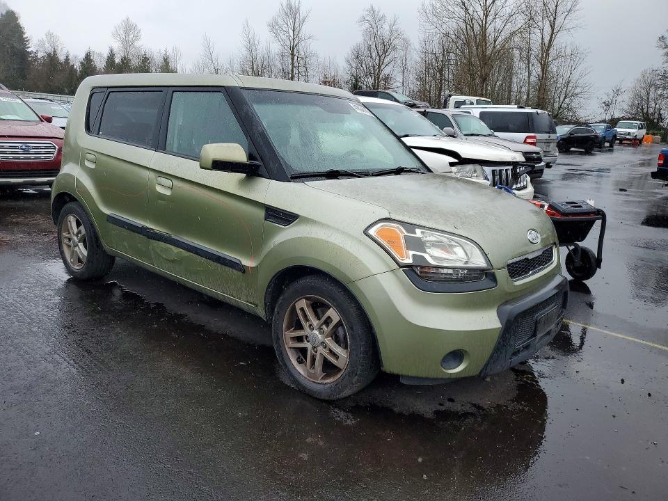 2010 KIA Soul +