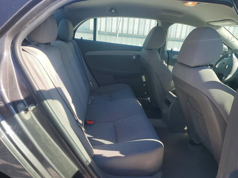 2011 Chev Malibu ls