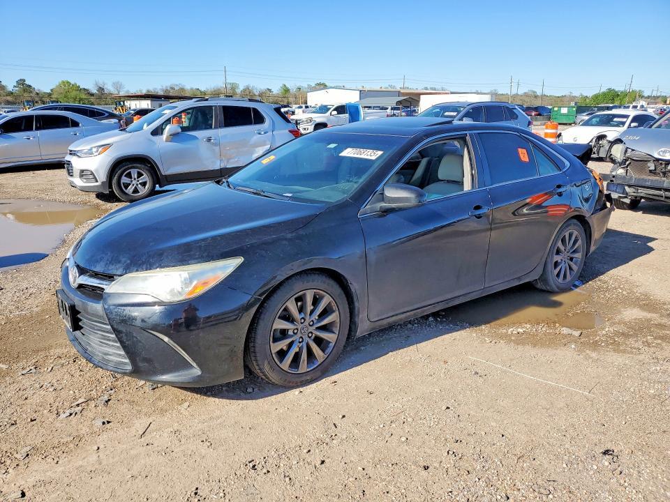 2015 Toyota Camry 4D 2WD