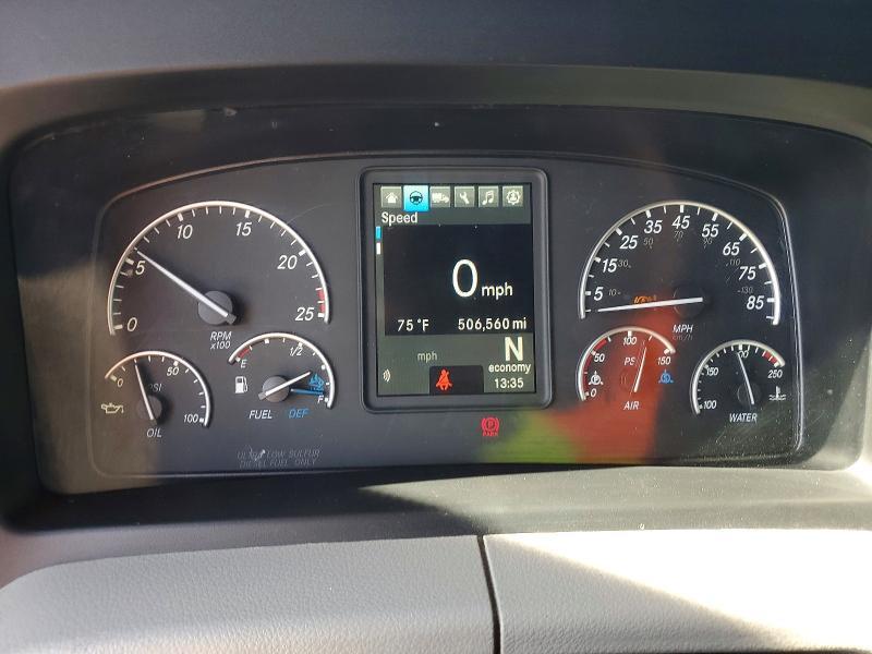 2020 Freigliner 2020 Freightliner Cascadia 126 Semi Truck