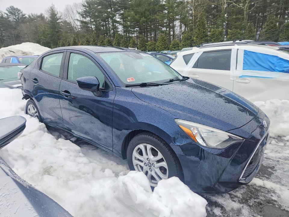 2017 Toyota Yaris ia