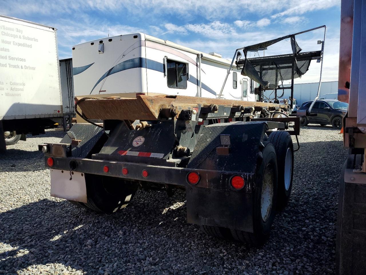 2016 Benl Trailer