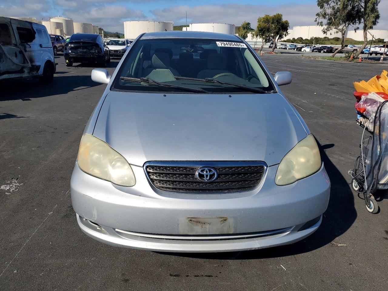 2005 Toyota Corolla le