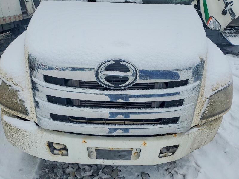 2014 Hino 268 Flatbed Truck