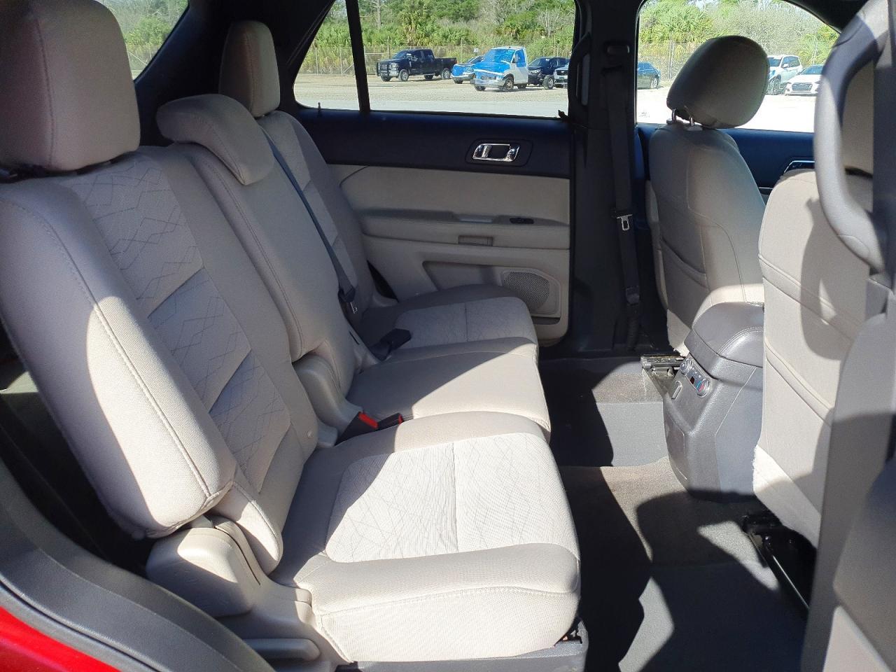 2015 Ford Explorer
