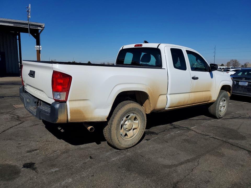 2016 Toyota Tacoma SR