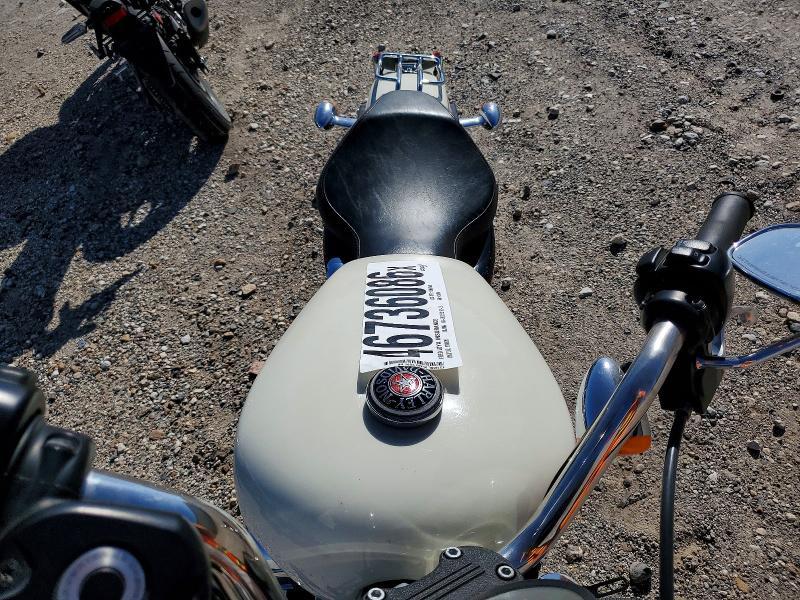 2013 Harley-Davidson XL883 Superlow