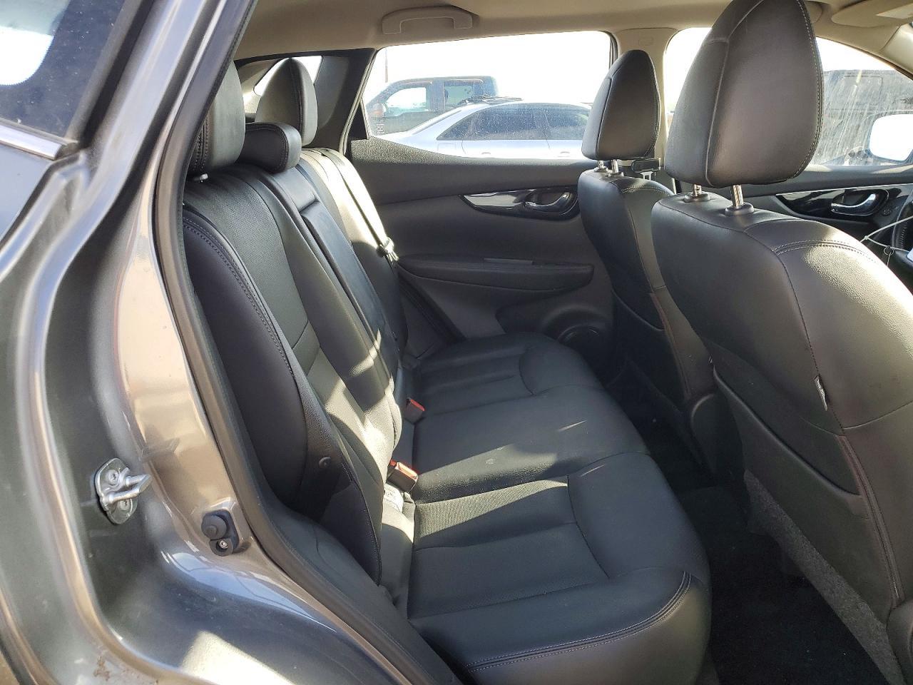 2019 Niss Qashqai s