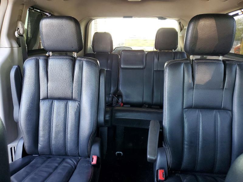 2012 Chrysler Town & Country Touring l