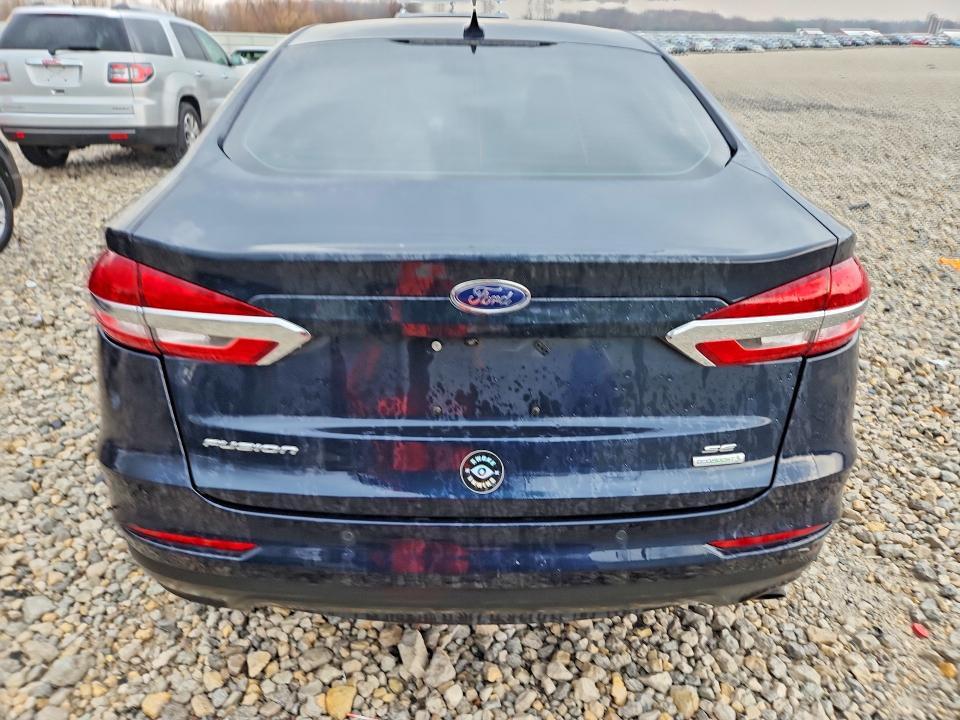 2020 Ford Fusion se