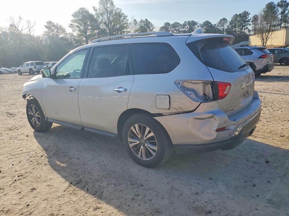 2020 Nissan Pathfinder sl