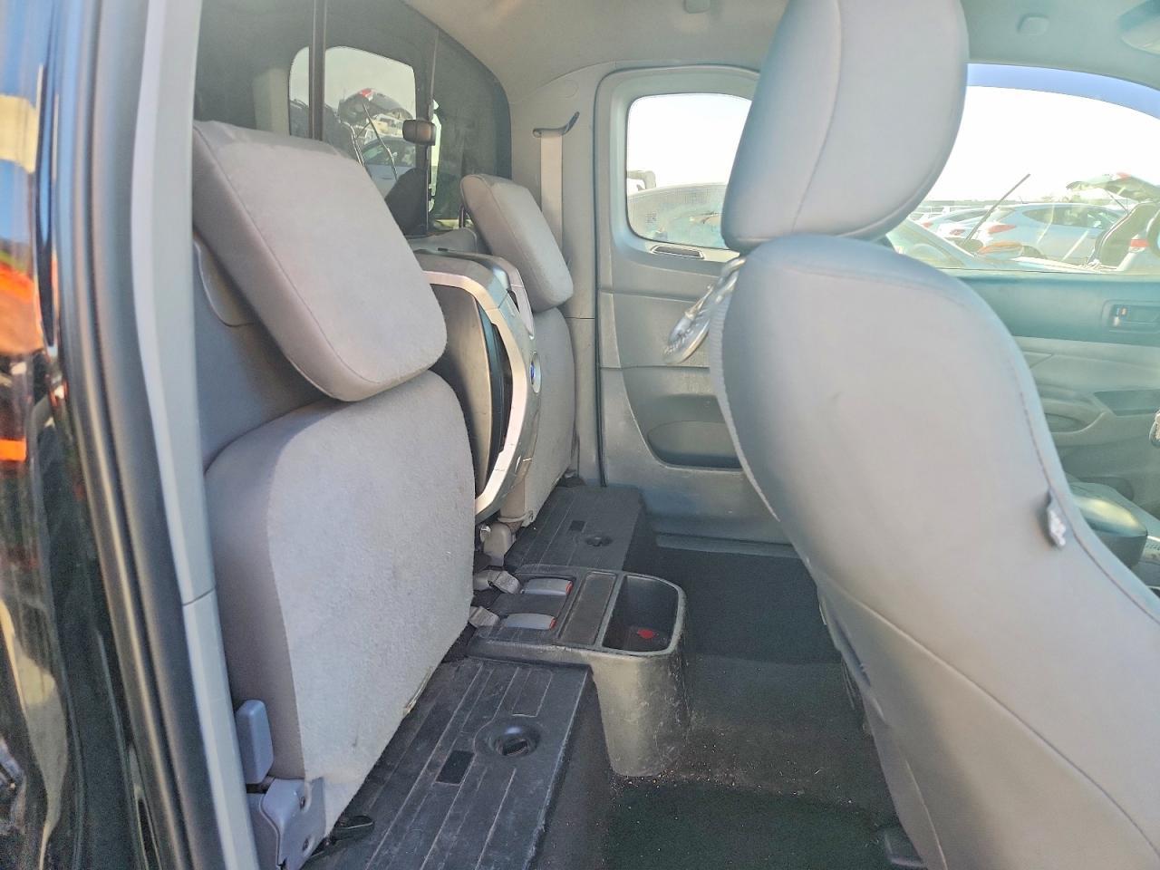 2013 Toyota Tacoma X-RUNNER V6
