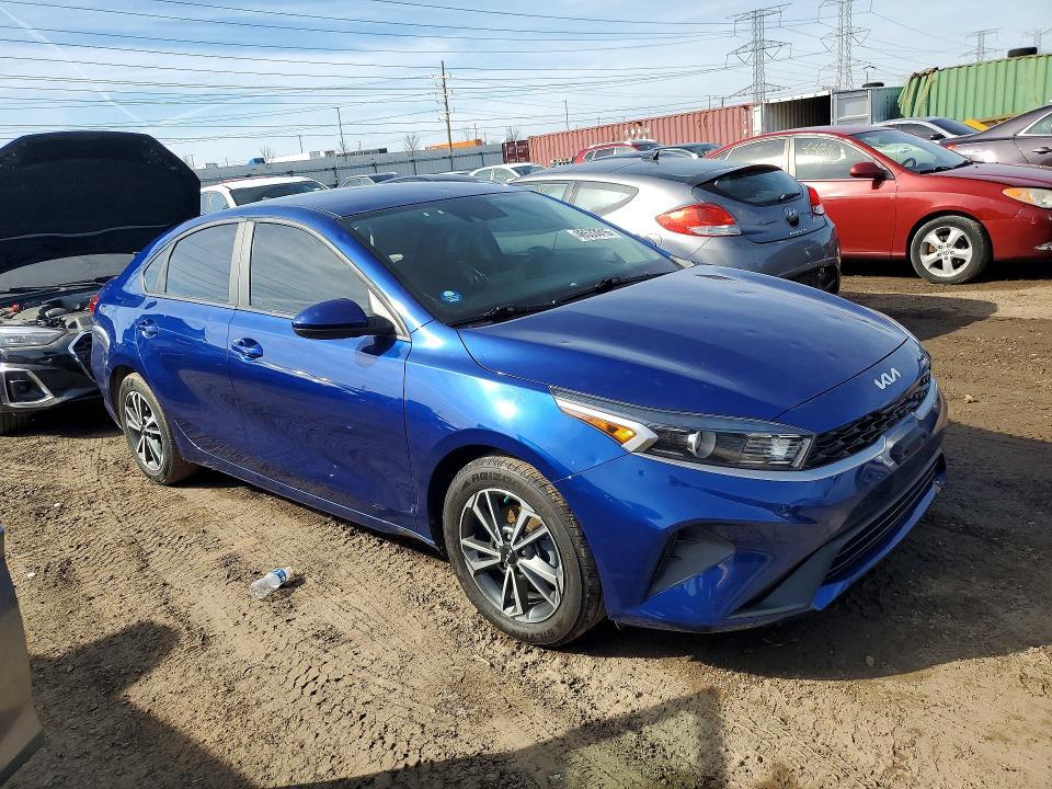 2023 KIA Forte lxs